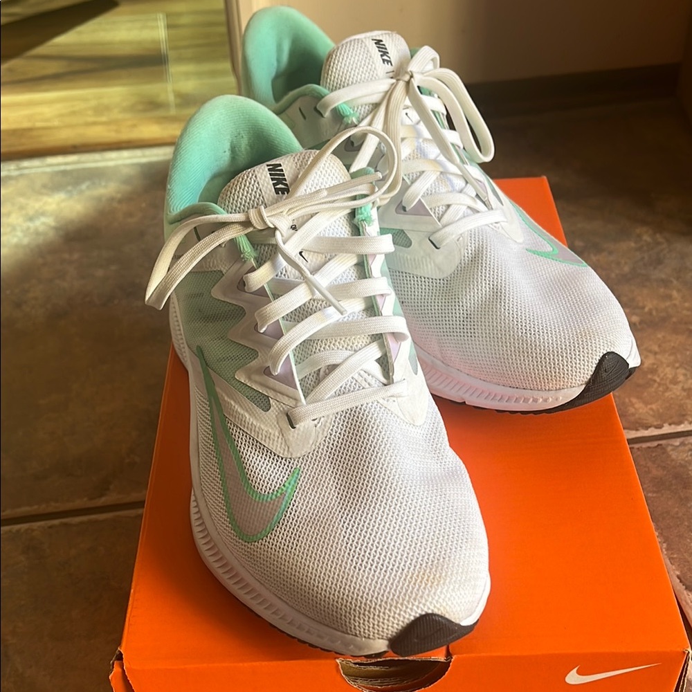 Nike Quest 3 Women's Shoes